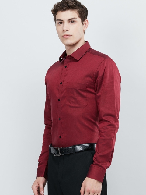 

max Men Maroon Slim Fit Solid Casual Shirt