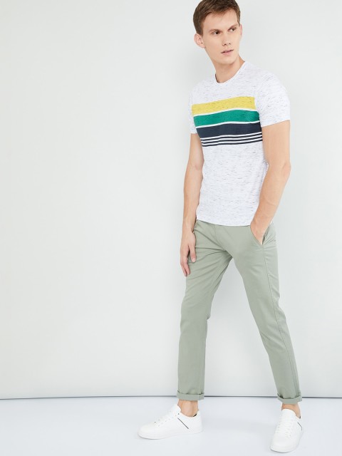 

max Men White & Yellow Colourblocked Round Neck T-shirt