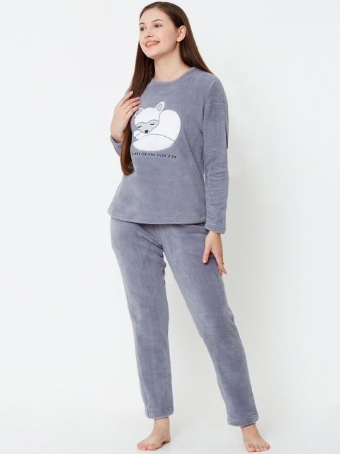 

Sweet Dreams Women Grey & White Self Design Night suit