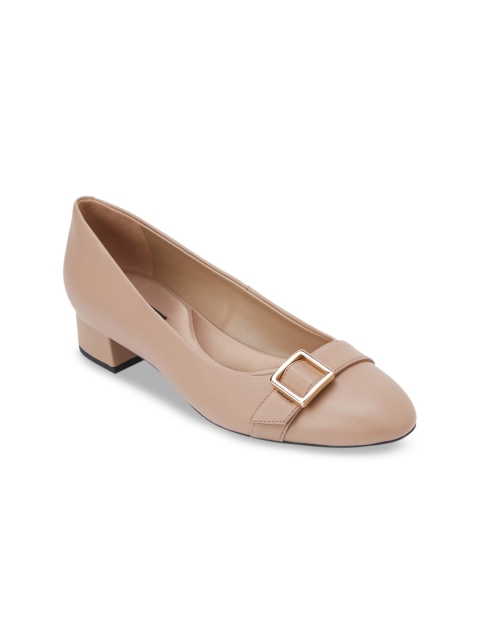 

CHARLES & KEITH Women Pink Solid Pumps