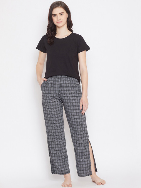 

Clovia Women Black & Grey Solid Night suit