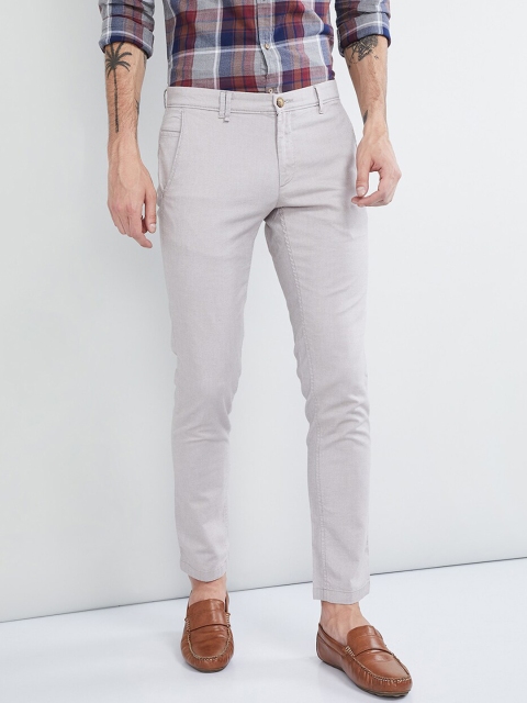 

max Men Grey Regular Fit Solid Chinos
