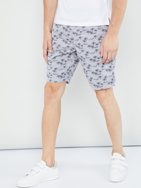 

max Men Grey Printed Regular Fit Regular Shorts