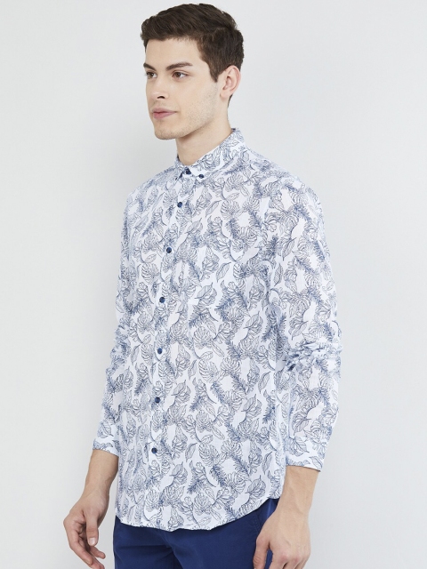 

max Men White & Blue Slim Fit Printed Casual Shirt