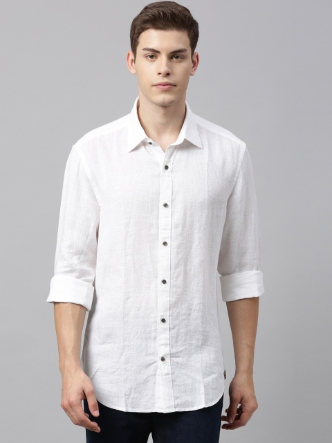 

RARE RABBIT Men White Tailored Fit Striped Casual Shirt