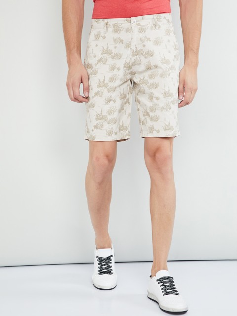 

max Men Cream-Coloured Printed Regular Fit Regular Shorts