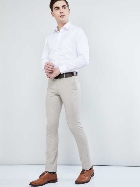 

max Men White Regular Fit Solid Formal Shirt