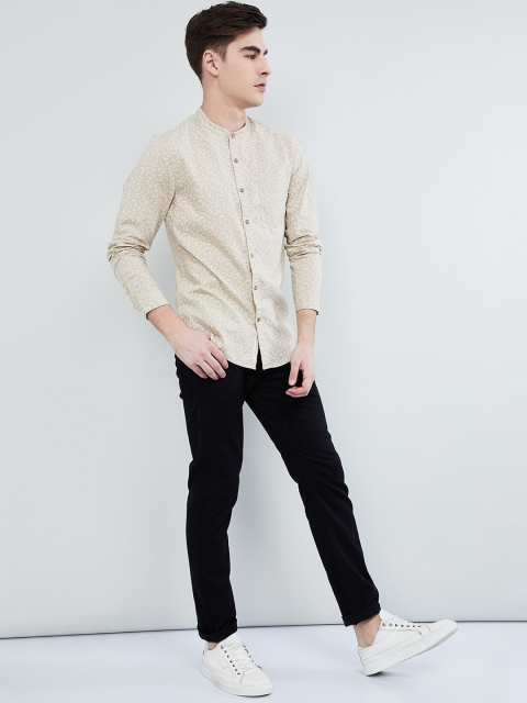 

max Men Beige Regular Fit Printed Casual Shirt