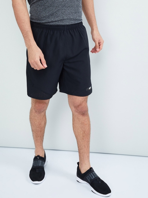 

max Men Black Solid Regular Fit Sports Shorts