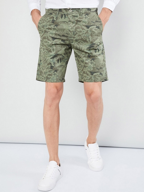 

max Men Green Printed Regular Fit Shorts