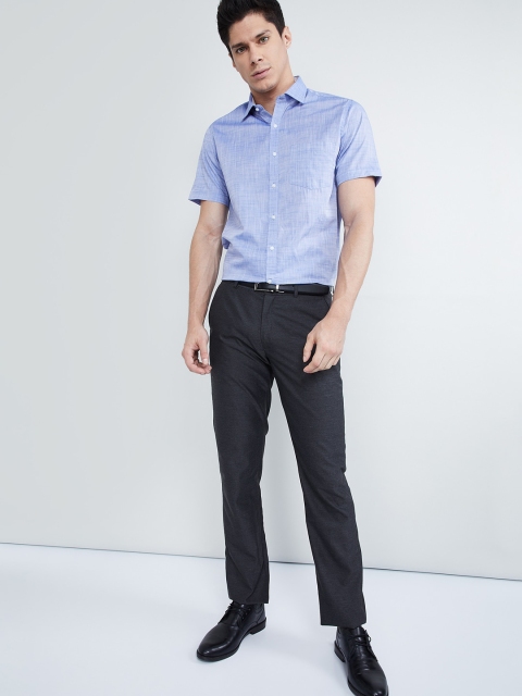 

max Men Blue Regular Fit Checked Formal Shirt