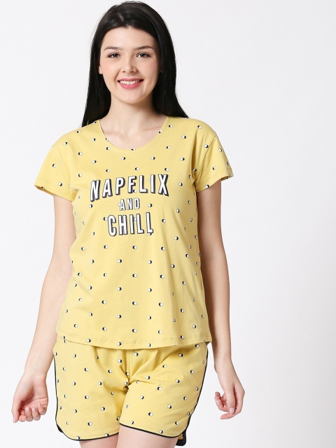

I like me Women Yellow & White Printed Night suit