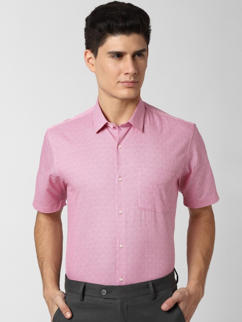 

Peter England Men Pink & Off-White Slim Fit Printed Formal Shirt