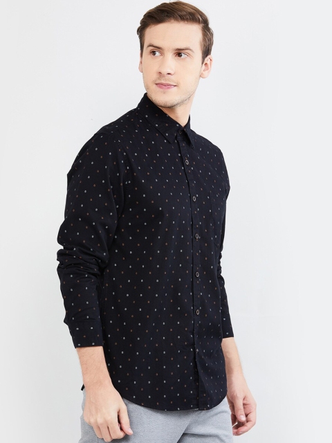 

max Men Black Slim Fit Printed Casual Shirt