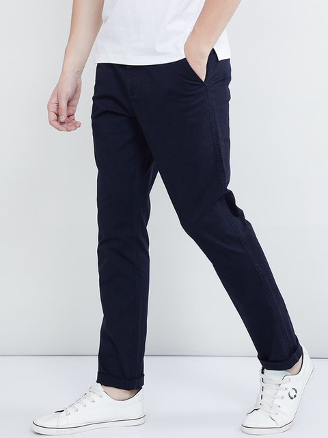 

max Men Blue Skinny Fit Solid Chinos