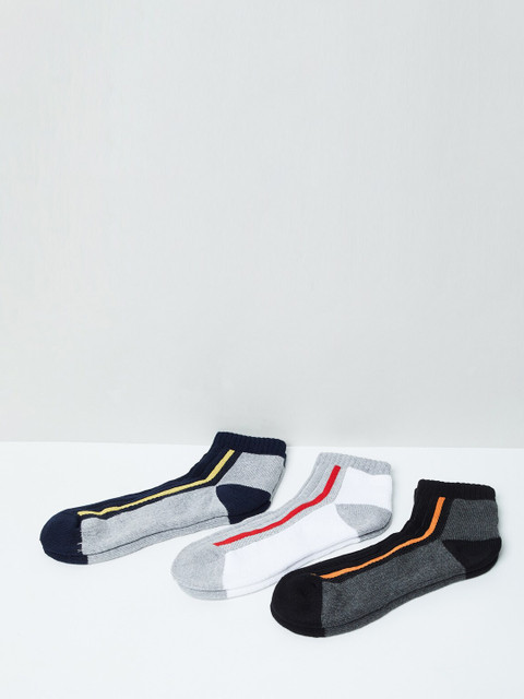 

max Men Pack of 3 Assorted Ankle Length Socks, Multi