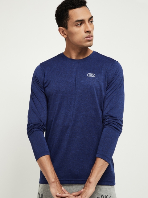 

max Men Blue Solid Round Neck T-shirt