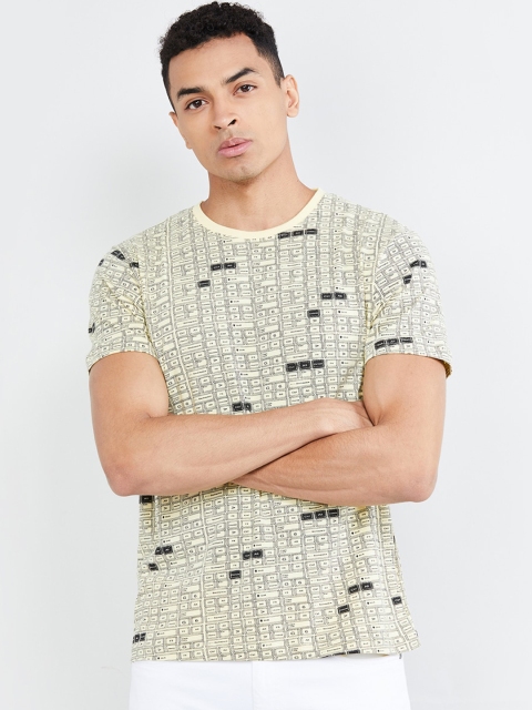 

max Men Yellow Printed Round Neck T-shirt