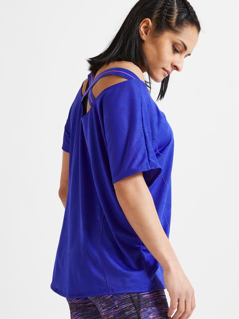 

Domyos by Decathlon Women Blue Cross Back Loose-Fit Gym T-shirt