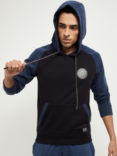 

max Men Blue Colourblocked Hooded Sweatshirt