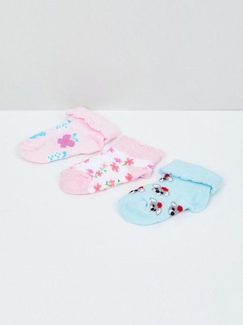 

max Girls Pack Of 3 Pink & Blue Printed Ankle-Length Socks