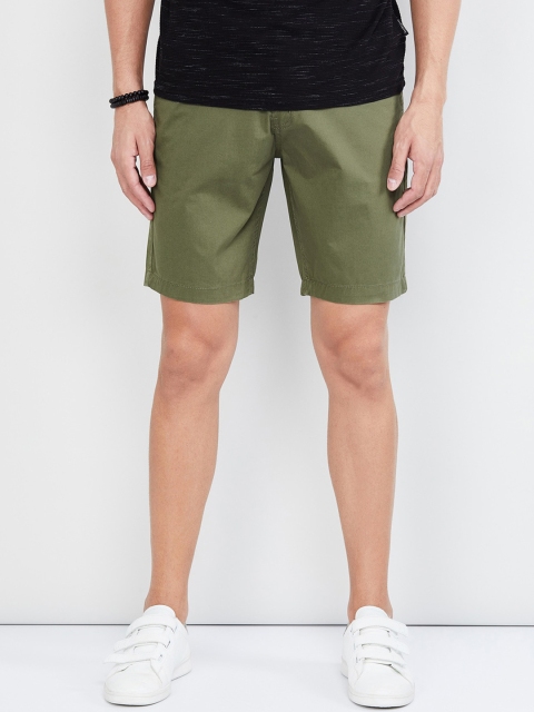 

max Men Olive Green Solid Regular Fit Regular Shorts