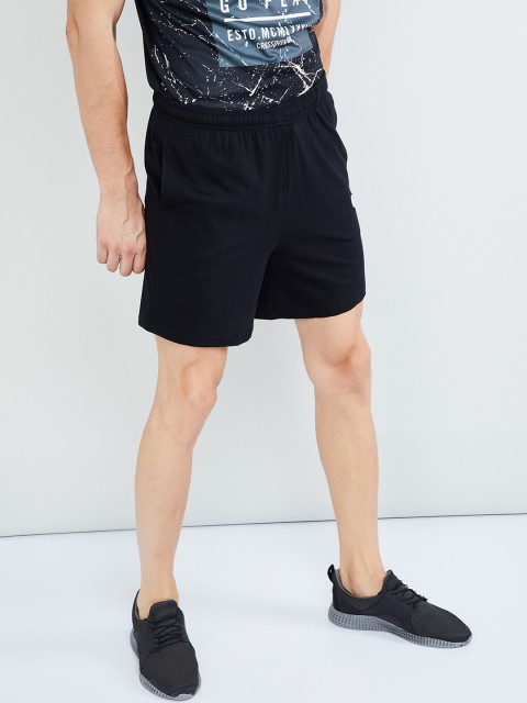 

max Men Navy Blue Solid Regular Fit Regular Shorts
