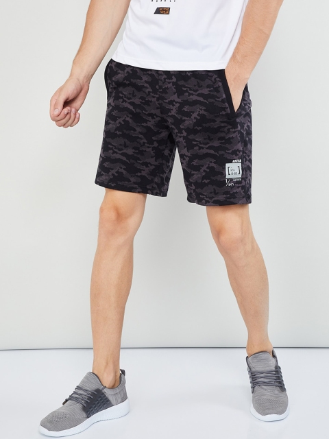 

max Men Grey Camo Printed Regular Fit Sports Shorts