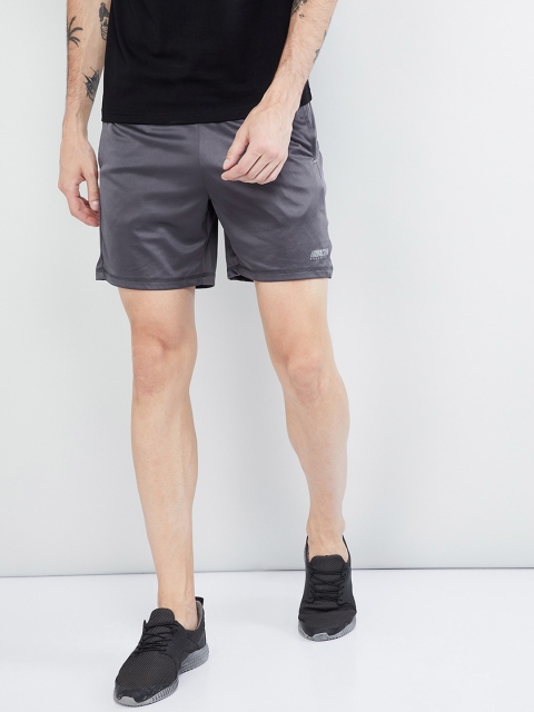 

max Men Grey Solid Regular Fit Sports Shorts
