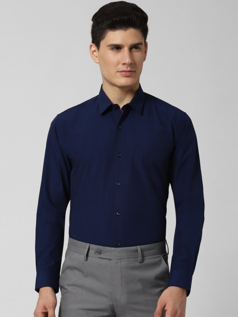 

Peter England Men Navy Blue Regular Fit Solid Formal Shirt
