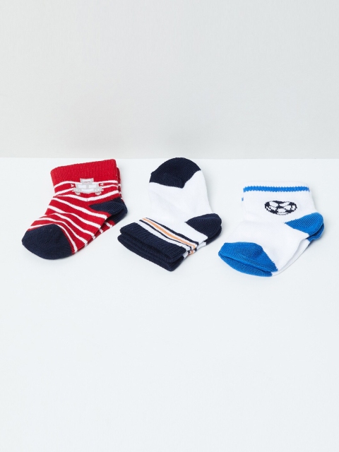 

max Boys Pack of 3 Ankle-Length Socks, White