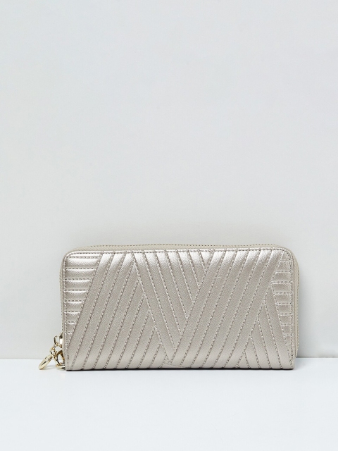 

max Women Gold-Toned Textured Zip Around Wallet