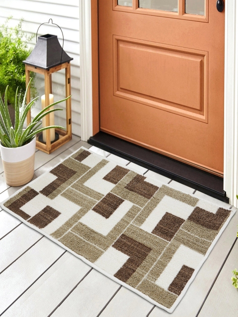 

SPACES Set of 2 Brown Geometric Pattern Anti-Skid 1700 GSM Door Mats
