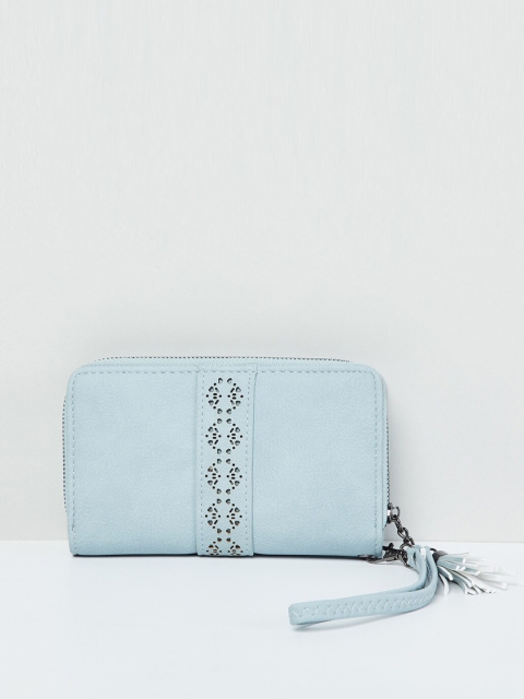 

max Women Blue Solid Zip Around Wallet