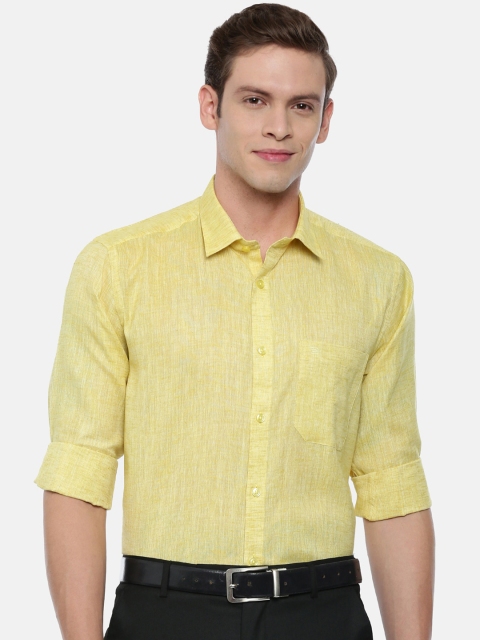 

ARISER Men Yellow Regular Fit Solid Formal Shirt
