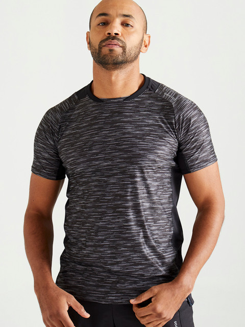 

Domyos By Decathlon Men Black Solid Round Neck T-shirt