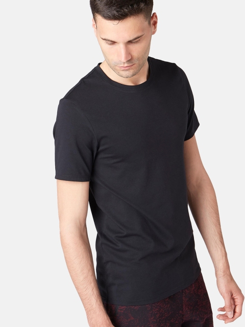 

NYAMBA By Decathlon Men Black Solid Round Neck T-shirt