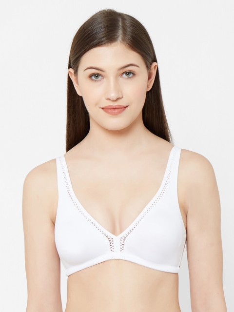 

Juliet White Solid Non-Wired Non Padded Plunge Bra 010001900000367
