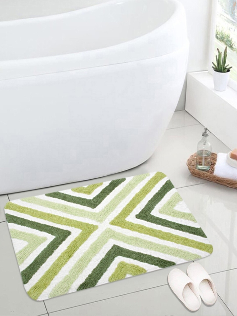 

Saral Home Green & White Printed Anti-Skid Bath Rug
