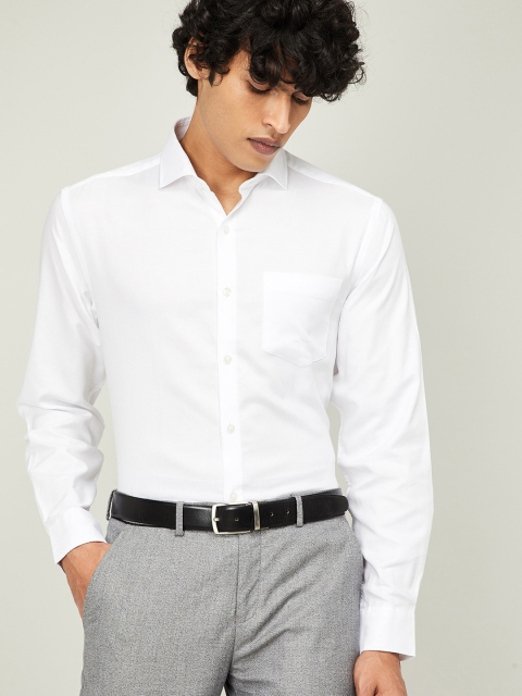 

CODE by Lifestyle Men White Regular Fit Solid Formal Shirt