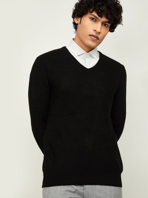 

CODE by Lifestyle Men Black Solid Acrylic Pullover Sweater