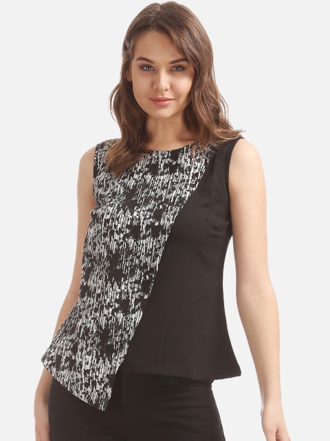 

Cherokee Women Black & White Printed Top
