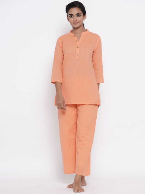 

Fabriko Women Peach-Coloured & White Striped Night Suit