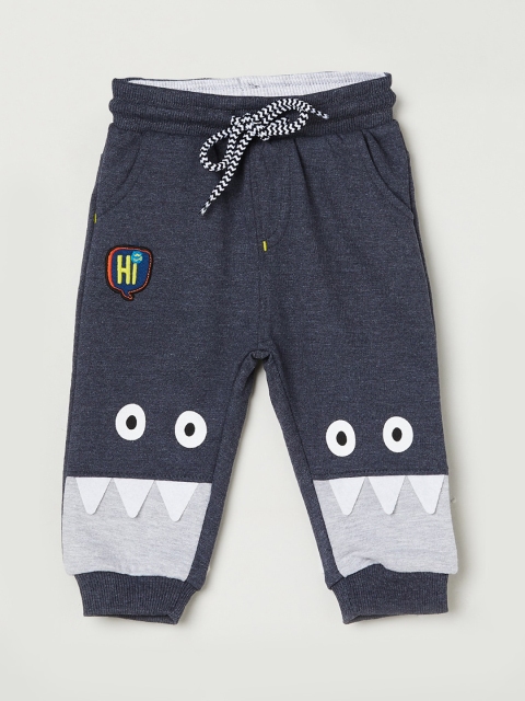 

max Boys Charcoal Regular Fit Printed Joggers