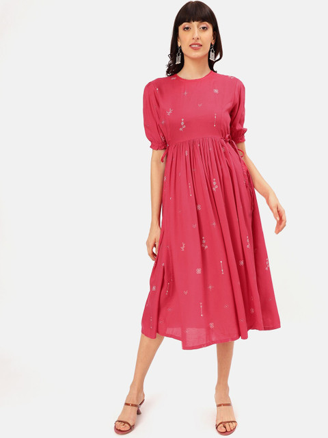 

Saaki Women Pink & White Printed Fit and Flare Dress