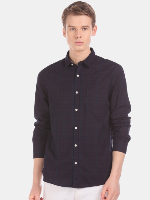 

Ruggers Men Black Regular Fit Checked Casual Shirt