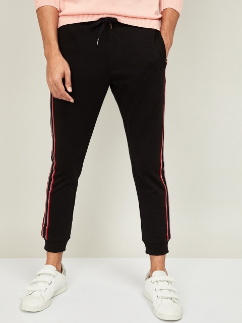 

Fame Forever by Lifestyle Men Black Solid Joggers