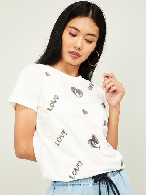 

Ginger by Lifestyle Women Off-White Printed Top