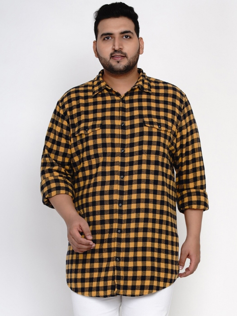 

Santonio Men Yellow Regular Fit Checked Casual Shirt