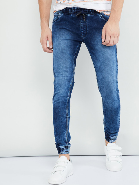 

max Men Blue Skinny Fit Mid-Rise Clean Look Jeans